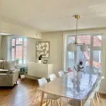 Apartament And Beautiful Sleeps 6 - 3 Bedrooms-
