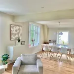 Apartament And Beautiful Sleeps 6 - 3 Bedrooms-