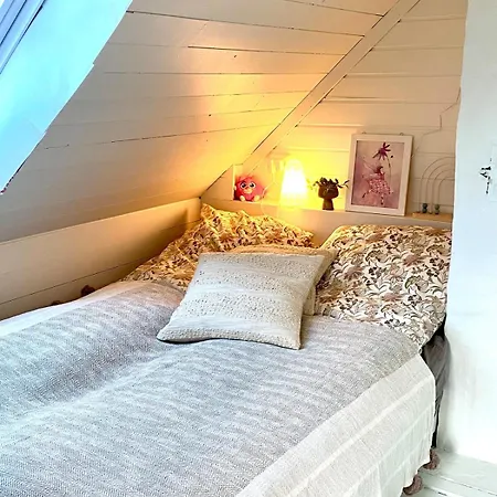 And Beautiful Sleeps 6 - 3 Bedrooms- Daire *