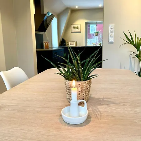 Daire And Beautiful Sleeps 6 - 3 Bedrooms-