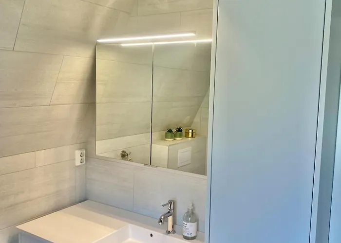 And Beautiful Sleeps 6 - 3 Bedrooms- Daire *