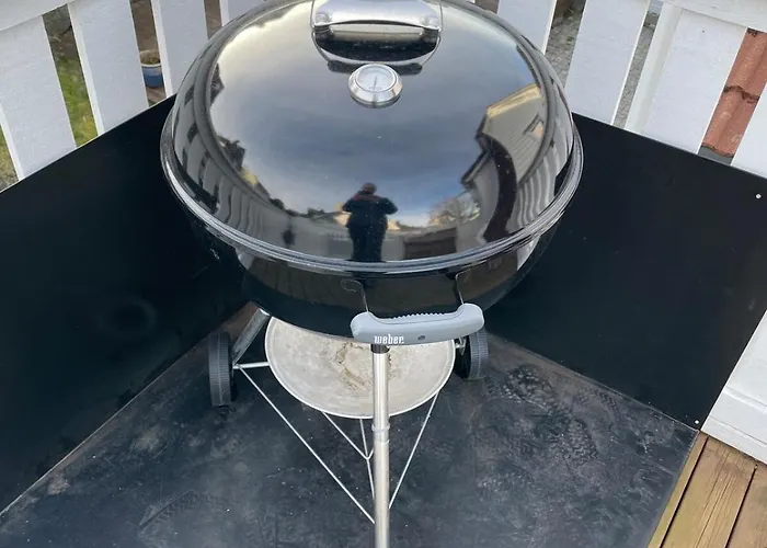 Daire And Beautiful Sleeps 6 - 3 Bedrooms-